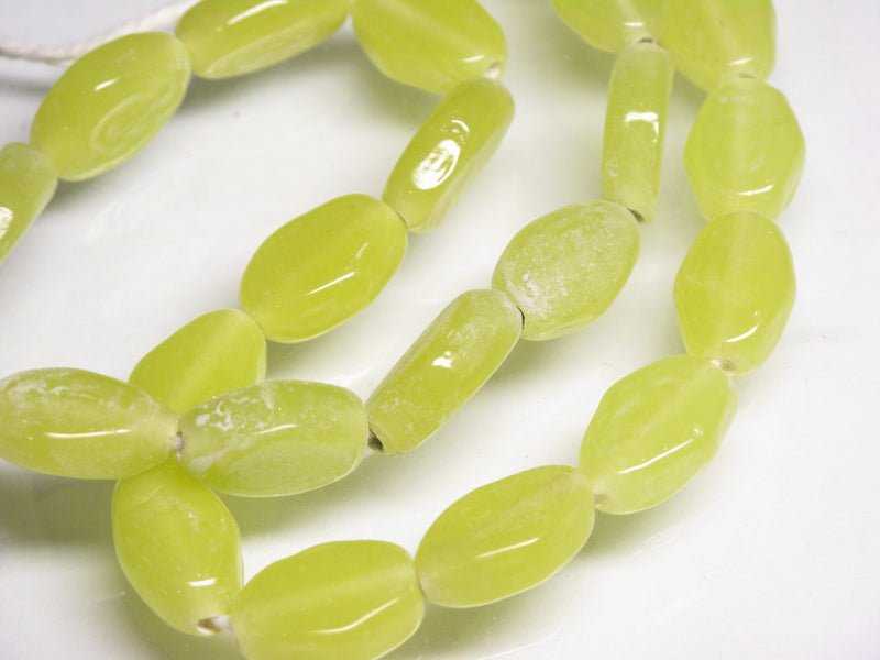 TOKO-BEADS AG042-77N Glass bead (strand) 9.5~10mm AG042-77N 単色ひし形フラットビーズ （連） 9.5~10mm Asian bead & African bead  Handmade,Lampeork,bead,asia,india,ethnic,parts,accessory,beads とんぼ玉,ビーズ,トンボ玉,アジア,インド,エスニック,手作り,パーツ,アクセサリー