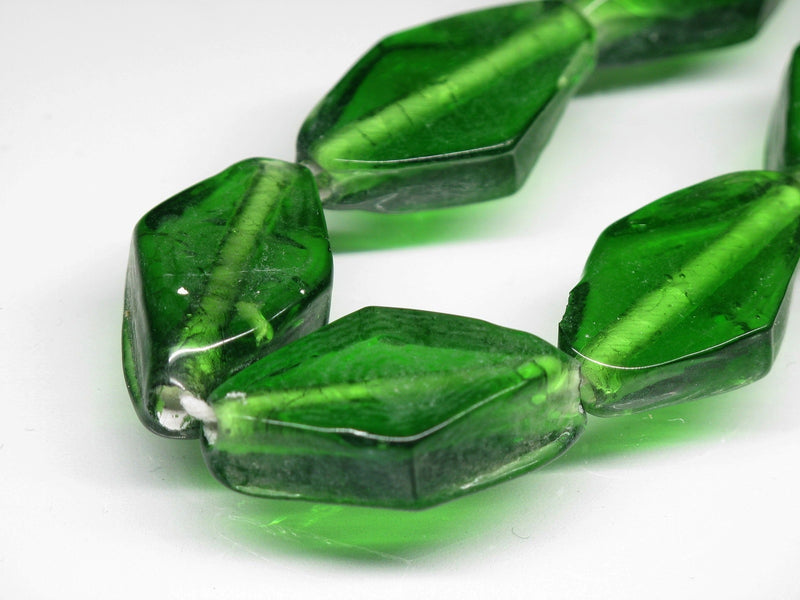 TOKO-BEADS AG042N-10 Glass bead (strand) 13.5~15mm AG042N-10 単色ひし形フラットビーズ L（連） 13.5~15mm Asian bead & African bead  Handmade,Lampeork,bead,asia,india,ethnic,parts,accessory,beads とんぼ玉,ビーズ,トンボ玉,アジア,インド,エスニック,手作り,パーツ,アクセサリー