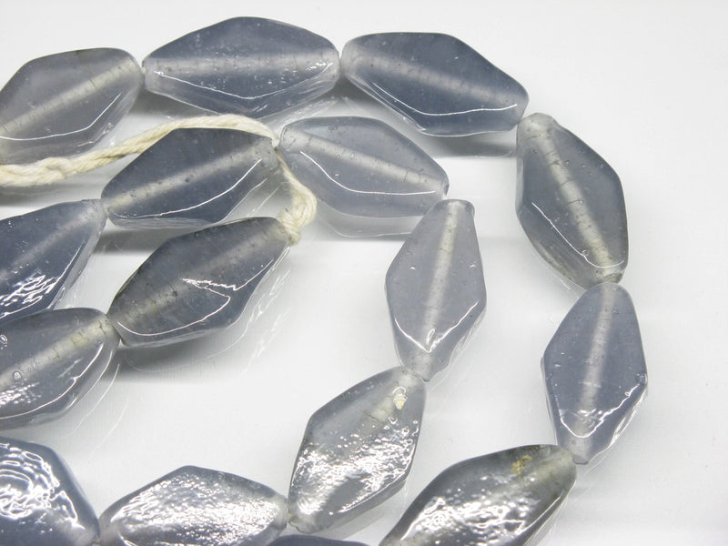 TOKO-BEADS AG042N-12 Glass bead (strand) 12mm AG042N-12 単色ひし形フラットビーズ L（連） 12mm Asian bead & African bead  Handmade,Lampeork,bead,asia,india,ethnic,parts,accessory,beads とんぼ玉,ビーズ,トンボ玉,アジア,インド,エスニック,手作り,パーツ,アクセサリー