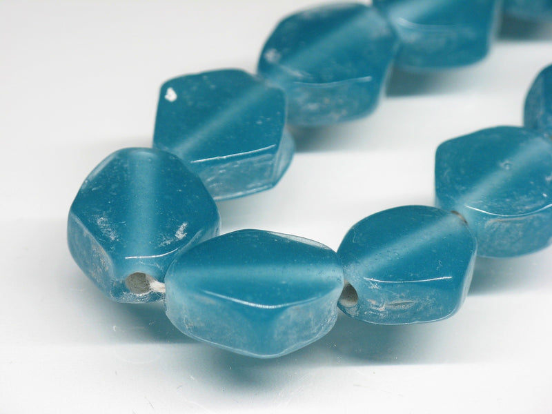TOKO-BEADS AG042N-13 Glass bead (strand) 13~14mm AG042N-13 単色ひし形フラットビーズ L（連） 13~14mm Asian bead & African bead  Handmade,Lampeork,bead,asia,india,ethnic,parts,accessory,beads とんぼ玉,ビーズ,トンボ玉,アジア,インド,エスニック,手作り,パーツ,アクセサリー