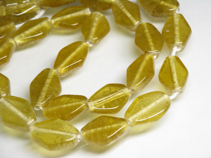 TOKO-BEADS AG042N-21 Glass bead (strand) 12~13mm AG042N-21 単色ひし形フラットビーズ L（連） 12~13mm Asian bead & African bead  Handmade,Lampeork,bead,asia,india,ethnic,parts,accessory,beads とんぼ玉,ビーズ,トンボ玉,アジア,インド,エスニック,手作り,パーツ,アクセサリー