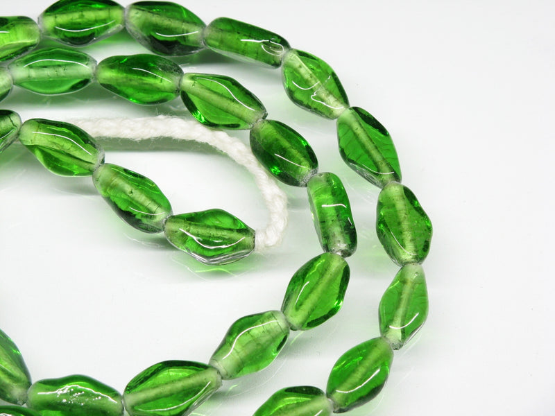 TOKO-BEADS AG042-85N Glass bead (strand) 8mm AG042-85N 単色ひし形フラットビーズ（連） 8mm Asian bead & African bead  Handmade,Lampeork,bead,asia,india,ethnic,parts,accessory,beads とんぼ玉,ビーズ,トンボ玉,アジア,インド,エスニック,手作り,パーツ,アクセサリー