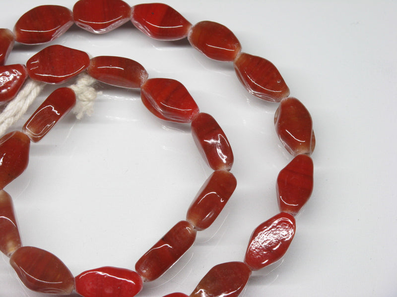 TOKO-BEADS AG042-92N Glass bead (strand) 8mm AG042-92N 単色ひし形フラットビーズ（連） 8mm Asian bead & African bead  Handmade,Lampeork,bead,asia,india,ethnic,parts,accessory,beads とんぼ玉,ビーズ,トンボ玉,アジア,インド,エスニック,手作り,パーツ,アクセサリー