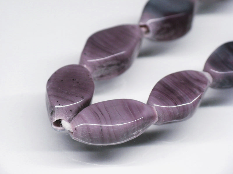 TOKO-BEADS AG042N-95 Glass bead (strand) 8mm AG042N-95 単色ひし形フラットビーズ（連） 8mm Asian bead & African bead  Handmade,Lampeork,bead,asia,india,ethnic,parts,accessory,beads とんぼ玉,ビーズ,トンボ玉,アジア,インド,エスニック,手作り,パーツ,アクセサリー
