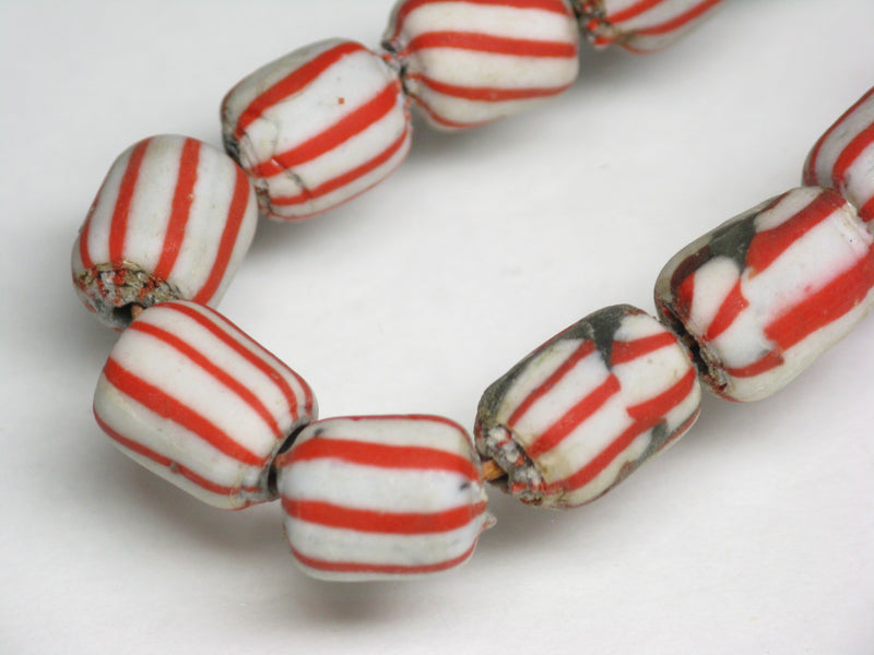TOKO-BEADS AG047-82N Old Candy Glass bead (strand) 7~8mm AG047-82N オールドキャンディビーズ（連） 7~8mm Asian bead & African bead  Handmade,Lampeork,bead,asia,india,ethnic,parts,accessory,beads とんぼ玉,ビーズ,トンボ玉,アジア,インド,エスニック,手作り,パーツ,アクセサリー