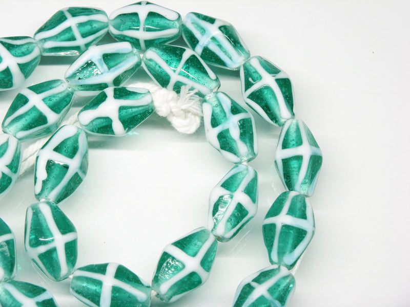 TOKO-BEADS AG052N-06 Glass bead (strand) 12~13mm AG052N-06 柄付ひし形とんぼ玉（連） 12~13mm Asian bead & African bead  Handmade,Lampeork,bead,asia,india,ethnic,parts,accessory,beads とんぼ玉,ビーズ,トンボ玉,アジア,インド,エスニック,手作り,パーツ,アクセサリー