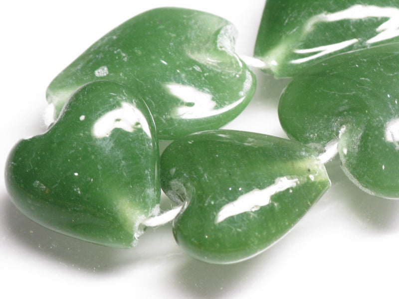 TOKO-BEADS AG074-31N Heart shaped flat glass bead (strand) 22~24mm AG074-31N ハート型フラットビーズ（連） 22~24mm Asian bead & African bead  Handmade,Lampeork,bead,asia,india,ethnic,parts,accessory,beads とんぼ玉,ビーズ,トンボ玉,アジア,インド,エスニック,手作り,パーツ,アクセサリー