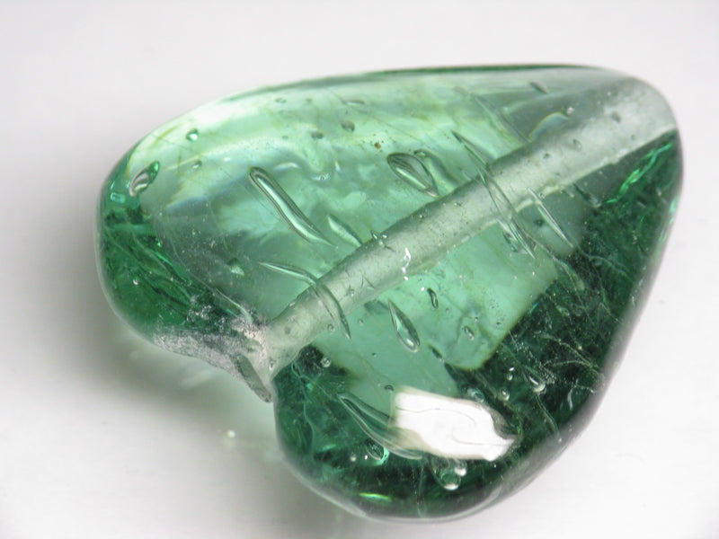 TOKO-BEADS AG074-70 Heart shaped flat glass bead 33.5~36mm AG074-70 ハート型フラットビーズ 33.5~36mm Asian bead & African bead  Handmade,Lampeork,bead,asia,india,ethnic,parts,accessory,beads とんぼ玉,ビーズ,トンボ玉,アジア,インド,エスニック,手作り,パーツ,アクセサリー