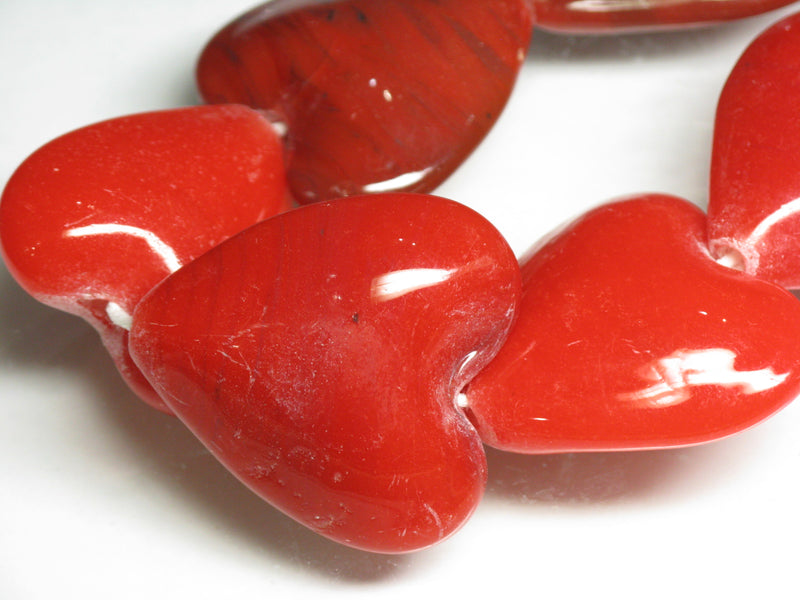 TOKO-BEADS AG074-72N Heart shaped flat glass bead (strand) 33~34.5mm AG074-72N ハート型フラットビーズ（連） 33~34.5mm Asian bead & African bead  Handmade,Lampeork,bead,asia,india,ethnic,parts,accessory,beads とんぼ玉,ビーズ,トンボ玉,アジア,インド,エスニック,手作り,パーツ,アクセサリー