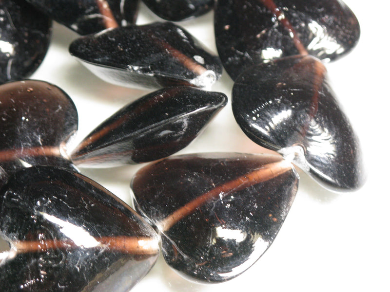 TOKO-BEADS AG074-74N Heart shaped flat glass bead (strand) 35~36.5mm AG074-74N ハート型フラットビーズ（連） 35~36.5mm Asian bead & African bead  Handmade,Lampeork,bead,asia,india,ethnic,parts,accessory,beads とんぼ玉,ビーズ,トンボ玉,アジア,インド,エスニック,手作り,パーツ,アクセサリー