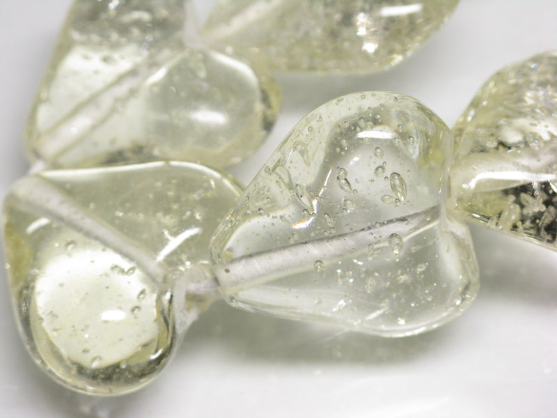 TOKO-BEADS AG074-76N Heart shaped flat glass bead (strand) 32~33mm AG074-76N ハート型フラットビーズ（連） 32~33mm Asian bead & African bead  Handmade,Lampeork,bead,asia,india,ethnic,parts,accessory,beads とんぼ玉,ビーズ,トンボ玉,アジア,インド,エスニック,手作り,パーツ,アクセサリー