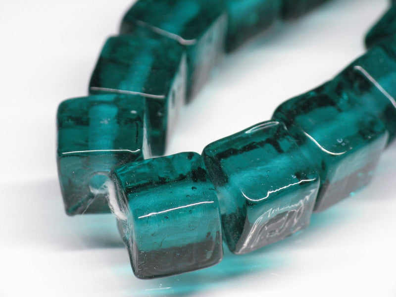 TOKO-BEADS AG077-04N Cubic glass bead (Strand) 8~9mm AG077-04N 単色ガラスキューブ（連） 8~9mm Asian bead & African bead  Handmade,Lampeork,bead,asia,india,ethnic,parts,accessory,beads とんぼ玉,ビーズ,トンボ玉,アジア,インド,エスニック,手作り,パーツ,アクセサリー