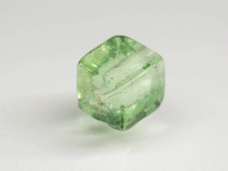 TOKO-BEADS AG077-03S Cubic glass bead 8~9mm AG077-03S 単色ガラスキューブ 8~9mm Asian bead & African bead  Handmade,Lampeork,bead,asia,india,ethnic,parts,accessory,beads とんぼ玉,ビーズ,トンボ玉,アジア,インド,エスニック,手作り,パーツ,アクセサリー