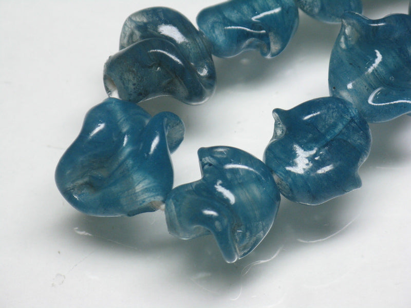 TOKO-BEADS AG087-33N Glass bead (strand) 14~16mm AG087-33N トゥイストビーズ（連） 14~16mm Asian bead & African bead  Handmade,Lampeork,bead,asia,india,ethnic,parts,accessory,beads とんぼ玉,ビーズ,トンボ玉,アジア,インド,エスニック,手作り,パーツ,アクセサリー