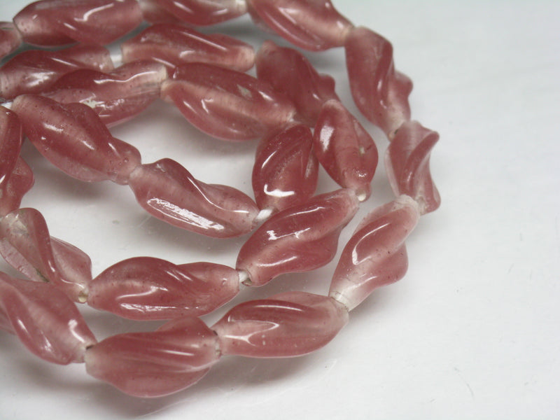TOKO-BEADS AG087-36N Glass bead (strand) 7~8mm AG087-36N トゥイストビーズ（連） 7~8mm Asian bead & African bead  Handmade,Lampeork,bead,asia,india,ethnic,parts,accessory,beads とんぼ玉,ビーズ,トンボ玉,アジア,インド,エスニック,手作り,パーツ,アクセサリー