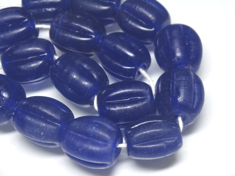 TOKO-BEADS AG099-01N Glass bead(Strand) 16mm AG099-01N 大型ナツメ型ビーズ（連） 16mm Asian bead & African bead  Handmade,Lampeork,bead,asia,india,ethnic,parts,accessory,beads とんぼ玉,ビーズ,トンボ玉,アジア,インド,エスニック,手作り,パーツ,アクセサリー