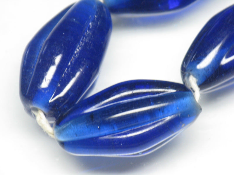 TOKO-BEADS AG099-38N Glass bead(Strand) 15~16mm AG099-38N 大型ナツメ型ビーズ（連） 15~16mm Asian bead & African bead  Handmade,Lampeork,bead,asia,india,ethnic,parts,accessory,beads とんぼ玉,ビーズ,トンボ玉,アジア,インド,エスニック,手作り,パーツ,アクセサリー