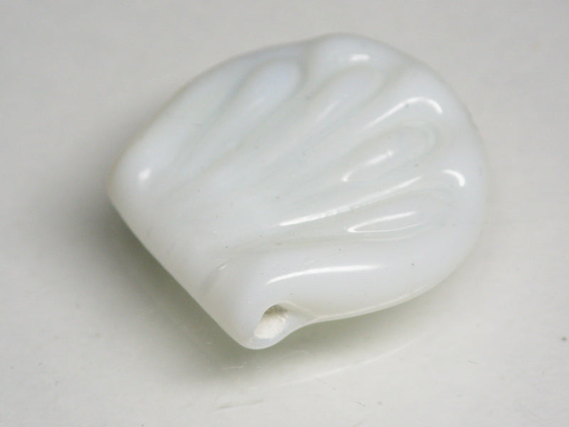 TOKO-BEADS AG152-51 01-118 Glass charm (Scallop) 21~22mm AG152-51 ガラスチャーム(ほたて) 21~22mm Asian bead & African bead  Handmade,Lampeork,bead,asia,india,ethnic,parts,accessory,beads とんぼ玉,ビーズ,トンボ玉,アジア,インド,エスニック,手作り,パーツ,アクセサリー