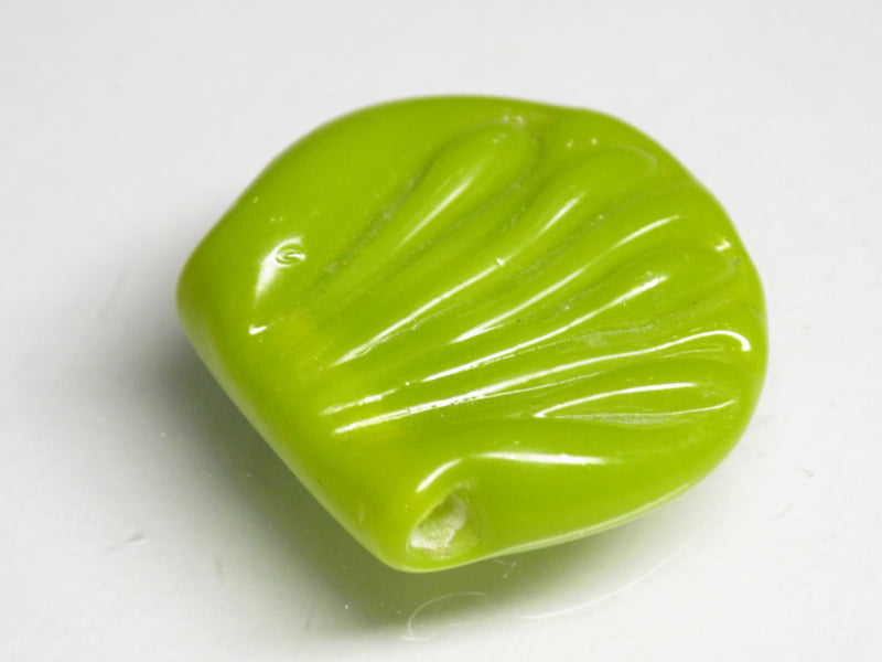 TOKO-BEADS AG152-66 01-118 Glass charm (Scallop) 20~21mm AG152-66 ガラスチャーム(ほたて) 20~21mm Asian bead & African bead  Handmade,Lampeork,bead,asia,india,ethnic,parts,accessory,beads とんぼ玉,ビーズ,トンボ玉,アジア,インド,エスニック,手作り,パーツ,アクセサリー