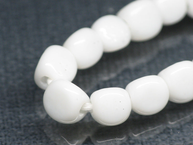 TOKO-BEADS AG613-94N Glass bead (strand) 5.5~6mm AG613-94N 微小三角とんぼ玉（連） 5.5~6mm Asian bead & African bead  Handmade,Lampeork,bead,asia,india,ethnic,parts,accessory,beads とんぼ玉,ビーズ,トンボ玉,アジア,インド,エスニック,手作り,パーツ,アクセサリー