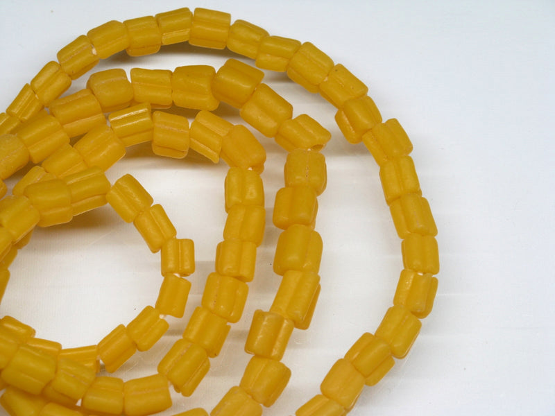 TOKO-BEADS AG878N-24 Glass bead (strand) 4~7mm AG878N-24 角型単色ビーズ（連） 4~7mm Asian bead & African bead  Handmade,Lampeork,bead,asia,india,ethnic,parts,accessory,beads とんぼ玉,ビーズ,トンボ玉,アジア,インド,エスニック,手作り,パーツ,アクセサリー
