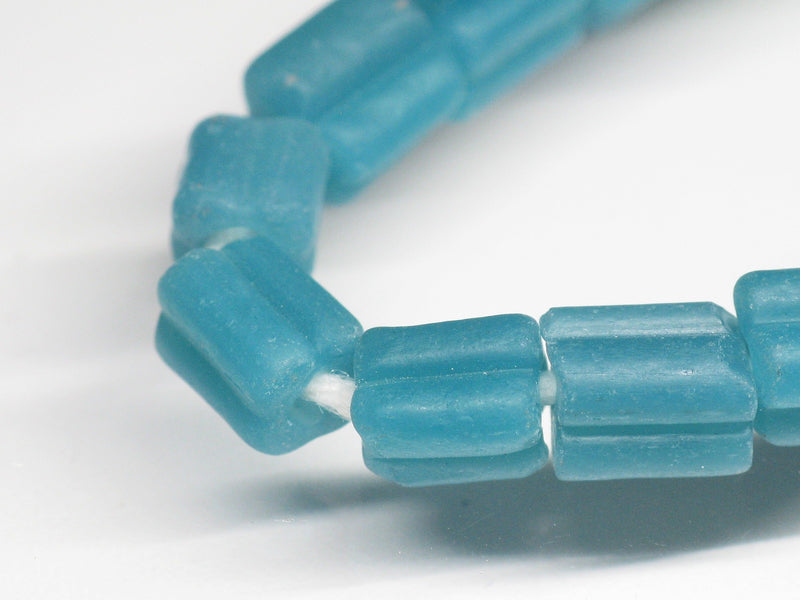 TOKO-BEADS AG878N-28 Glass bead (strand) 4~7mm AG878N-28 角型単色ビーズ（連） 4~7mm Asian bead & African bead  Handmade,Lampeork,bead,asia,india,ethnic,parts,accessory,beads とんぼ玉,ビーズ,トンボ玉,アジア,インド,エスニック,手作り,パーツ,アクセサリー
