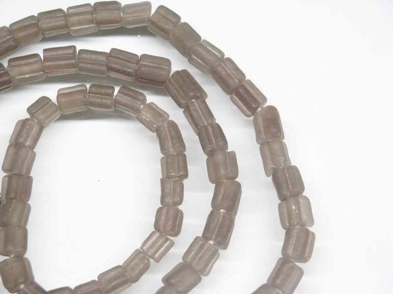 TOKO-BEADS AG878N-33 Glass bead (strand) 4~7mm AG878N-33 角型単色ビーズ（連） 4~7mm Asian bead & African bead  Handmade,Lampeork,bead,asia,india,ethnic,parts,accessory,beads とんぼ玉,ビーズ,トンボ玉,アジア,インド,エスニック,手作り,パーツ,アクセサリー