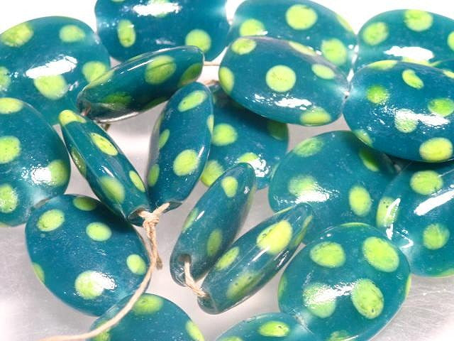 TOKO-BEADS AG903N-23 Glass bead (strand) 18mm AG903N-23 オーバルビーズ（連） 18mm Asian bead & African bead  Handmade,Lampeork,bead,asia,india,ethnic,parts,accessory,beads とんぼ玉,ビーズ,トンボ玉,アジア,インド,エスニック,手作り,パーツ,アクセサリー