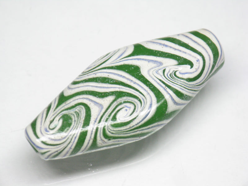 TOKO-BEADS AG914-16 Lip shaped glass bead 17~18mm AG914-16 リップ型ガラスビーズ 17~18mm Asian bead & African bead  Handmade,Lampeork,bead,asia,india,ethnic,parts,accessory,beads とんぼ玉,ビーズ,トンボ玉,アジア,インド,エスニック,手作り,パーツ,アクセサリー