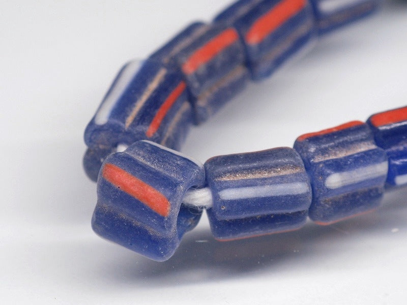 TOKO-BEADS AG915N-89 Glass bead (strand) 5~6mm AG915N-89 角形ストライプガラスビーズ（連） 5~6mm Asian bead & African bead  Handmade,Lampeork,bead,asia,india,ethnic,parts,accessory,beads とんぼ玉,ビーズ,トンボ玉,アジア,インド,エスニック,手作り,パーツ,アクセサリー