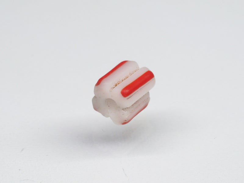 TOKO-BEADS AG915S-82 Glass bead 5~6mm AG915S-82 角形ストライプガラスビーズ 5~6mm Asian bead & African bead  Handmade,Lampeork,bead,asia,india,ethnic,parts,accessory,beads とんぼ玉,ビーズ,トンボ玉,アジア,インド,エスニック,手作り,パーツ,アクセサリー