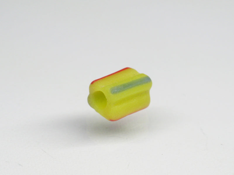 TOKO-BEADS AG915S-84 Glass bead 5~6mm AG915S-84 角形ストライプガラスビーズ 5~6mm Asian bead & African bead  Handmade,Lampeork,bead,asia,india,ethnic,parts,accessory,beads とんぼ玉,ビーズ,トンボ玉,アジア,インド,エスニック,手作り,パーツ,アクセサリー