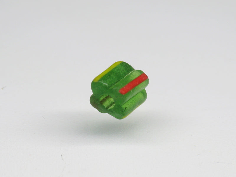 TOKO-BEADS AG915S-88 Glass bead 5~6mm AG915S-88 角形ストライプガラスビーズ 5~6mm Asian bead & African bead  Handmade,Lampeork,bead,asia,india,ethnic,parts,accessory,beads とんぼ玉,ビーズ,トンボ玉,アジア,インド,エスニック,手作り,パーツ,アクセサリー