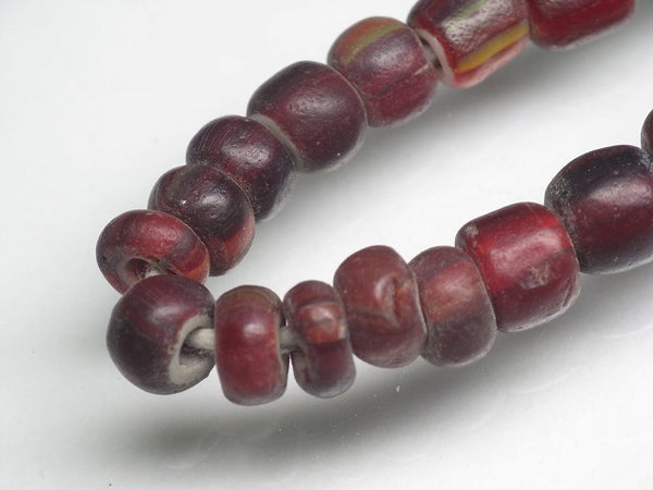 TOKO-BEADS |AG924-96 ホワイトハートビーズ（連） 5~8mm