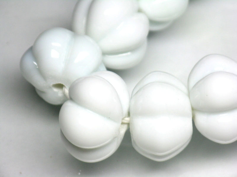 TOKO-BEADS AG925-01N Glass bead (strand) 18~20mm AG925-01N 花弁型ガラスビーズ（連） 18~20mm Asian bead & African bead  Handmade,Lampeork,bead,asia,india,ethnic,parts,accessory,beads とんぼ玉,ビーズ,トンボ玉,アジア,インド,エスニック,手作り,パーツ,アクセサリー