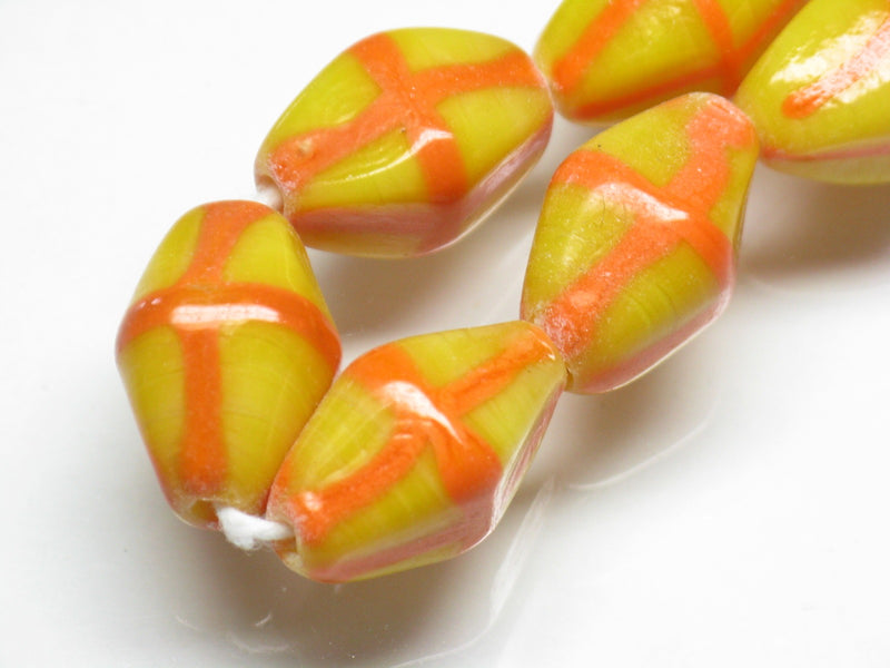 TOKO-BEADS AG926N-49 Glass bead (strand) 12~13mm AG926N-49 柄付ひし形とんぼ玉（連） 12~13mm Asian bead & African bead  Handmade,Lampeork,bead,asia,india,ethnic,parts,accessory,beads とんぼ玉,ビーズ,トンボ玉,アジア,インド,エスニック,手作り,パーツ,アクセサリー