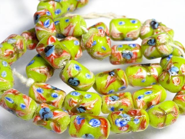 TOKO-BEADS AG935N-65 Glass bead (strand) 8~8.5mm AG935N-65 フラワーチューブ（連） 8~8.5mm Asian bead & African bead  Handmade,Lampeork,bead,asia,india,ethnic,parts,accessory,beads とんぼ玉,ビーズ,トンボ玉,アジア,インド,エスニック,手作り,パーツ,アクセサリー
