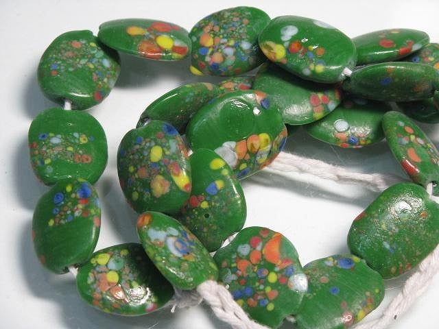 TOKO-BEADS AG948N-13 Glass bead (strand) 17mm AG948N-13 オーバルビーズ（連） 17mm Asian bead & African bead  Handmade,Lampeork,bead,asia,india,ethnic,parts,accessory,beads とんぼ玉,ビーズ,トンボ玉,アジア,インド,エスニック,手作り,パーツ,アクセサリー