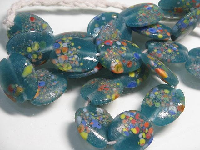 TOKO-BEADS AG948N-14 Glass bead (strand) 17mm AG948N-14 オーバルビーズ（連） 17mm Asian bead & African bead  Handmade,Lampeork,bead,asia,india,ethnic,parts,accessory,beads とんぼ玉,ビーズ,トンボ玉,アジア,インド,エスニック,手作り,パーツ,アクセサリー