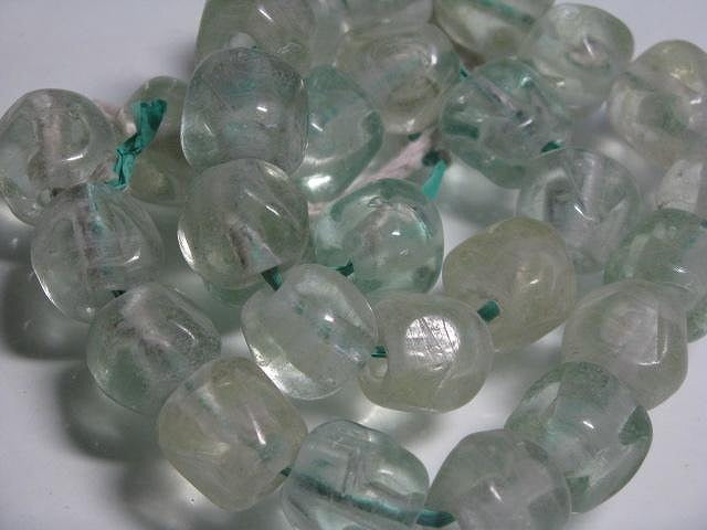 TOKO-BEADS AG953N-12 Glass bead (strand) 17mm AG953N-12 六面カットビーズ(L)(連) 17mm Asian bead & African bead  Handmade,Lampeork,bead,asia,india,ethnic,parts,accessory,beads とんぼ玉,ビーズ,トンボ玉,アジア,インド,エスニック,手作り,パーツ,アクセサリー