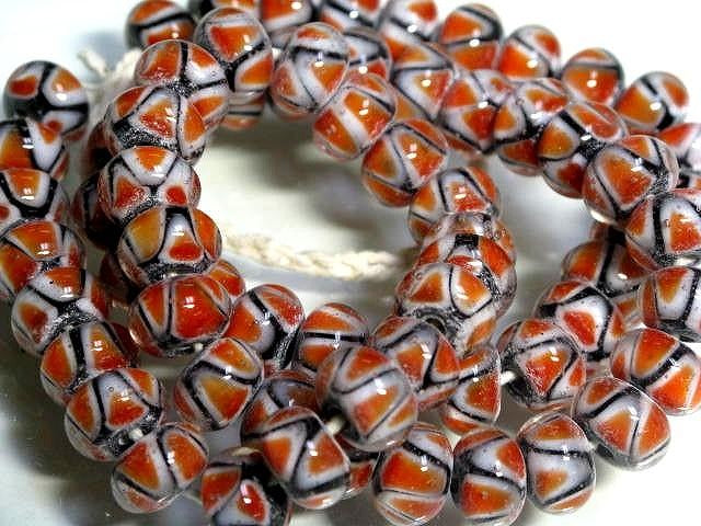 TOKO-BEADS AG957N-26 Glass bead (strand) 9~10mm AG957N-26 モザイクとんぼ玉（連） 9~10mm Asian bead & African bead  Handmade,Lampeork,bead,asia,india,ethnic,parts,accessory,beads とんぼ玉,ビーズ,トンボ玉,アジア,インド,エスニック,手作り,パーツ,アクセサリー