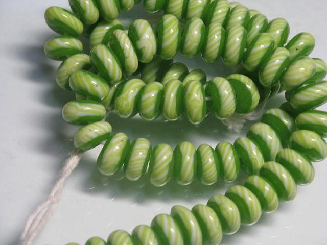 TOKO-BEADS AG961N-01 Glass bead (strand) 10~11mm AG961N-01 リング型とんぼ玉（連） 10~11mm Asian bead & African bead  Handmade,Lampeork,bead,asia,india,ethnic,parts,accessory,beads とんぼ玉,ビーズ,トンボ玉,アジア,インド,エスニック,手作り,パーツ,アクセサリー