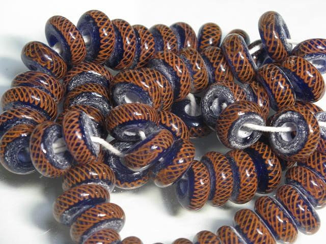 TOKO-BEADS AG961N-12 Glass bead (strand) 15~16mm AG961N-12 リング型とんぼ玉（連） 15~16mm Asian bead & African bead  Handmade,Lampeork,bead,asia,india,ethnic,parts,accessory,beads とんぼ玉,ビーズ,トンボ玉,アジア,インド,エスニック,手作り,パーツ,アクセサリー