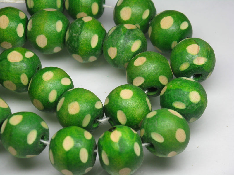 TOKO-BEADS AW177-05N Wooden bead (strand) 16mm AW177-05N ウッドビーズ（連） 16mm Asian bead & African bead  Handmade,Lampeork,bead,asia,india,ethnic,parts,accessory,beads とんぼ玉,ビーズ,トンボ玉,アジア,インド,エスニック,手作り,パーツ,アクセサリー