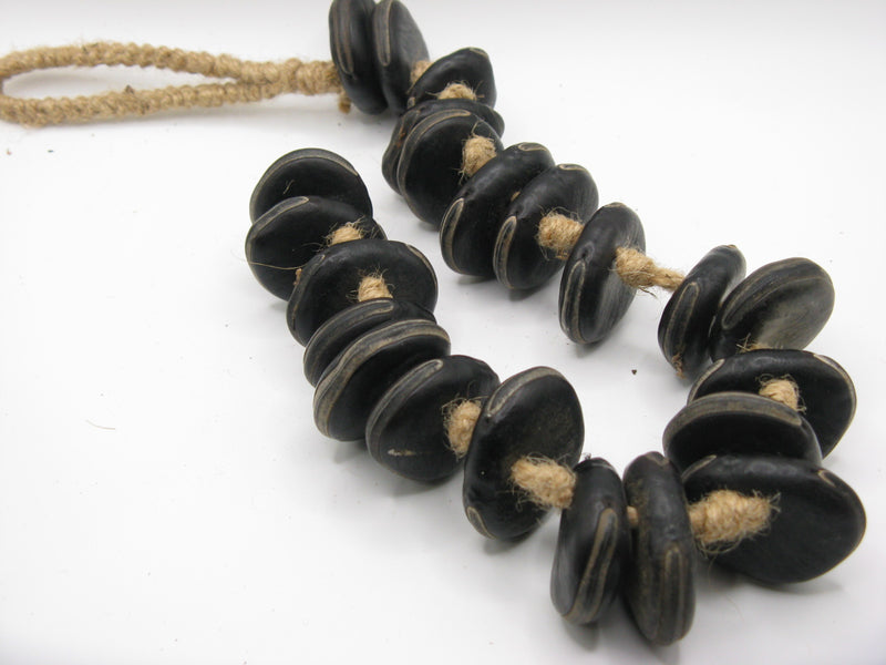 TOKO-BEADS AW207N-85 Botanical seed ornament L:47Cmmm AW207N-85 木の実のオーナメント L:47Cmmm Asian bead & African bead  Handmade,Lampeork,bead,asia,india,ethnic,parts,accessory,beads とんぼ玉,ビーズ,トンボ玉,アジア,インド,エスニック,手作り,パーツ,アクセサリー
