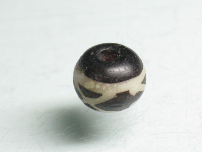 TOKO-BEADS CB023 Bone bead 10mm CB023 ボーンビーズ 10mm Asian bead & African bead  Handmade,Lampeork,bead,asia,india,ethnic,parts,accessory,beads とんぼ玉,ビーズ,トンボ玉,アジア,インド,エスニック,手作り,パーツ,アクセサリー