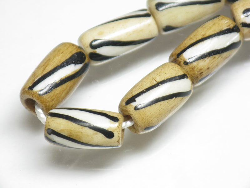 TOKO-BEADS CB065-03N Batik Bone bead (Strand) 6~7mm CB065-03N バティックボーンビーズ（連） 6~7mm Asian bead & African bead  Handmade,Lampeork,bead,asia,india,ethnic,parts,accessory,beads とんぼ玉,ビーズ,トンボ玉,アジア,インド,エスニック,手作り,パーツ,アクセサリー