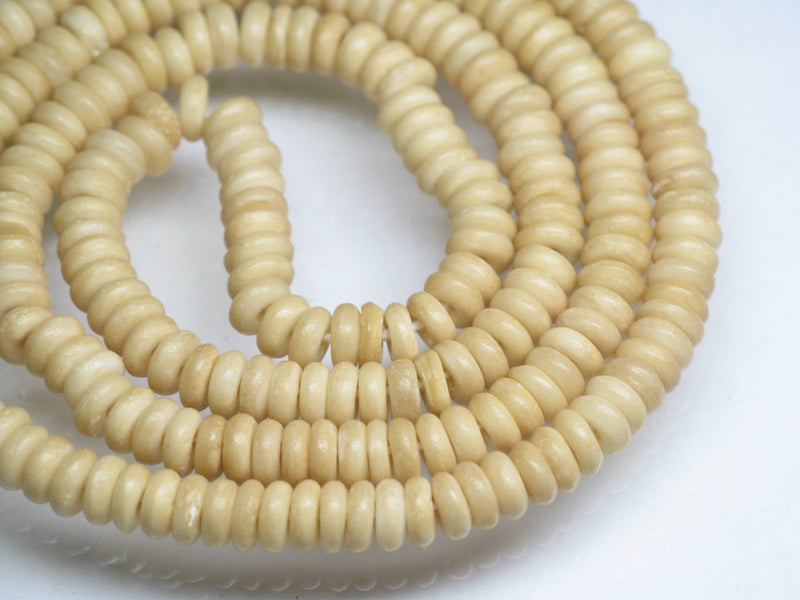 TOKO-BEADS CB152N-02 Bone Seed bead (Strand) 5mm CB152N-02 ボーンシードビーズ（連） 5mm Asian bead & African bead  Handmade,Lampeork,bead,asia,india,ethnic,parts,accessory,beads とんぼ玉,ビーズ,トンボ玉,アジア,インド,エスニック,手作り,パーツ,アクセサリー