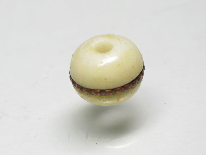 TOKO-BEADS CB201-02S Tibetan bone bead type B 10mm CB201-02S チベットボーンビーズB 10mm Asian bead & African bead  Handmade,Lampeork,bead,asia,india,ethnic,parts,accessory,beads とんぼ玉,ビーズ,トンボ玉,アジア,インド,エスニック,手作り,パーツ,アクセサリー