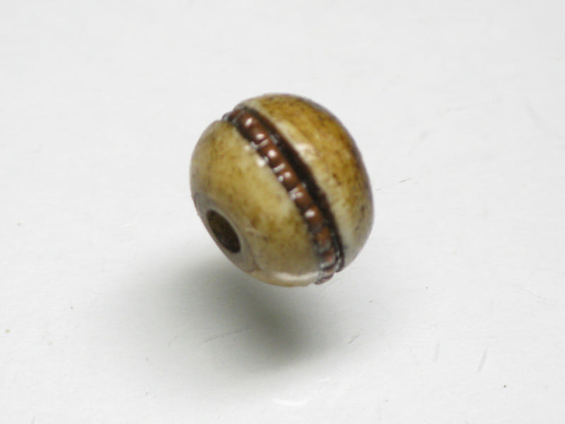 TOKO-BEADS CB203-02S Tibetan bone bead type B 10mm CB203-02S チベットボーンビーズB 10mm Asian bead & African bead  Handmade,Lampeork,bead,asia,india,ethnic,parts,accessory,beads とんぼ玉,ビーズ,トンボ玉,アジア,インド,エスニック,手作り,パーツ,アクセサリー
